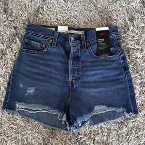 levi’s high waisted ribcage shorts - new with tags!